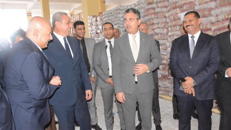 وزير التموين ومحافظ