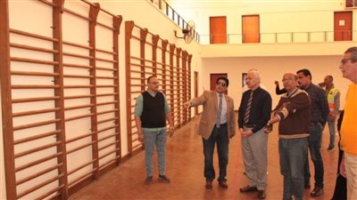 رئيس جامعة أسيوط يعلن تطويرالصالة المغطاة بالقرية الأولمبية والمسرح الفني