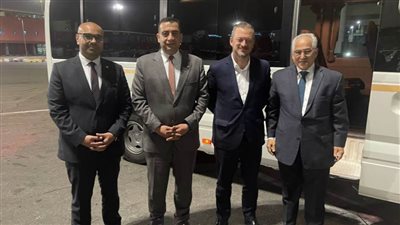 رئيس اللجنة البارالمبية الدولية يصل القاهرة