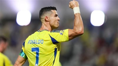 اندفع في الشوط الثاني كالمدفع ليكسر المائة الأخيرة في طريقه للألف