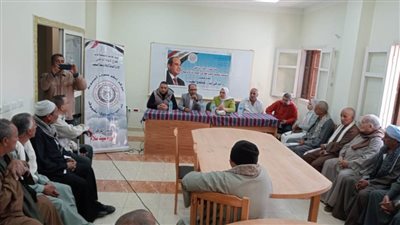 حلقة نقاشية حول الزراعة الذكية مناخيًا ودورها الاستثماري بمركز إعلام جنوب أسيوط 