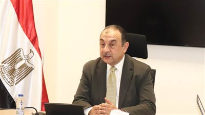 وزير قطاع الأعمال يتابع الموقف التنفيذي لمشروعات الصناعات المعدنية