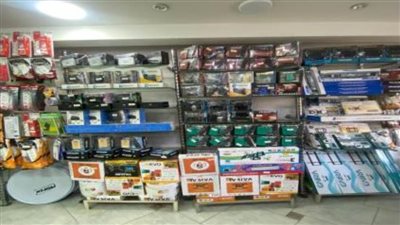 ضبط محل يبيع أجهزة الريسيفر المعدة لفك شفرات القنوات الفضائية بالقاهرة