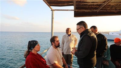 محافظ البحر الأحمر: العثور على 7 أشخاص منهم 3 أحياء وانتشال 4 جثث في حادث مركب مرسى علم 