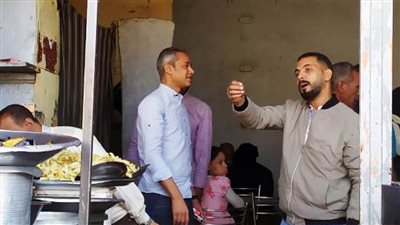 حملة صحية بأسواق مدينة إدفو بأسوان تسفر عن غلق إداري لـ 7 محلات