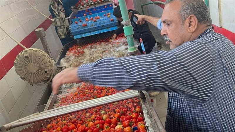 ضبط مواد غذائية مجهولة