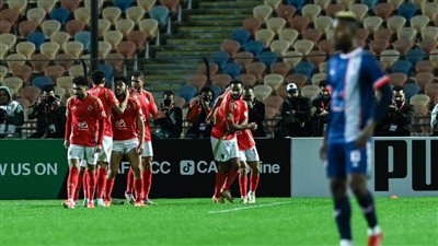 التعليق الأول للقلعة الحمراء على فوز الأهلي على استاد أبيدجان