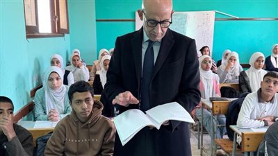جولة مفاجئة لوزير التعليم بمدارس بني سويف 