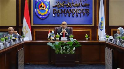 مجلس جامعة دمنهور يوافق على منح 18 باحثًا درجتي الماجستير والدكتوراه