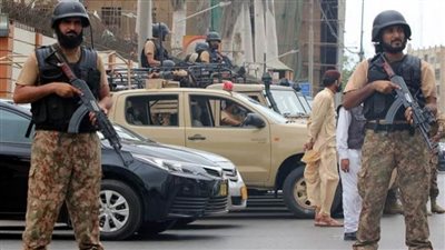 الأمن الباكستاني يقضي على ثلاثة إرهابيين في أثناء محاولة تسلل من أفغانستان