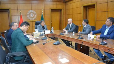 محافظ الدقهلية يبحث توريد كميات من بيض المائدة بأسعار مخفضة بالمنافذ