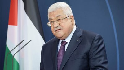 عاجل.. الرئيس الفلسطيني يصدر إعلانا دستوريا بتولي رئيس المجلس الوطني مهام الرئاسة حال شغور المنصب
