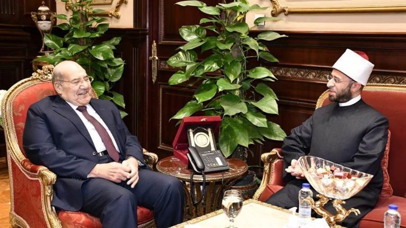 وزير الاوقاف ورئيس