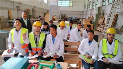 اختبارات تدريبية لتأهيل الشباب والفتيات على المهن الحرفية بالوادي الجديد