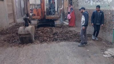 بالصور.. محافظ الغربية: بدء رصف شوارع قرية شبرا ملس ضمن حياة كريمة