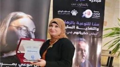 كوثر محمود: التمريض عنصر محوري في رعاية كبار السن ومرضى ألزهايمر