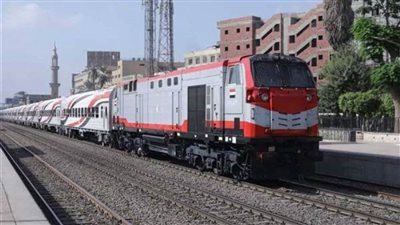 بعد انفصال عربتين.. عودة حركة القطارات إلى طبيعتها بالمنيا