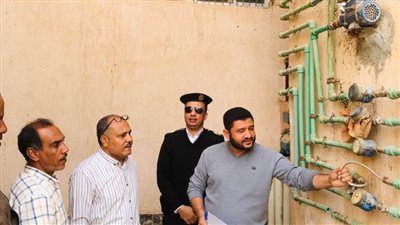 وزير الإسكان: مواصلة تنفيذ حملات ضبط وصلات المياه الخلسة وتحصيل المديونيات بالمدن الجديدة