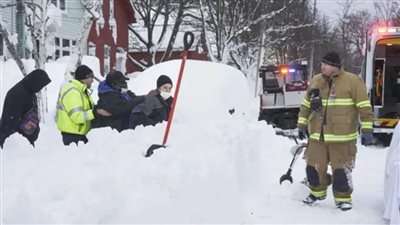 طوارئ في 5 ولايات أمريكية بسبب الثلوج الكثيفة