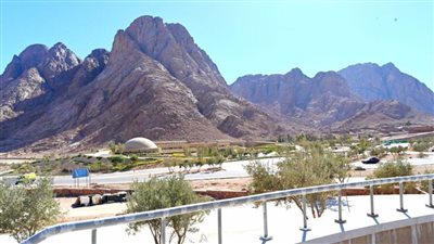 الشربيني يكلف جهاز تعمير سيناء بتخصيص فريق عمل لمتابعة مشروع التجلي الأعظم