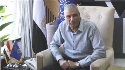 محافظ أسوان: إعادة تخطيط طريق 