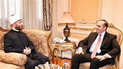 وزير الشئون النيابية يستقبل وزير الأوقاف 