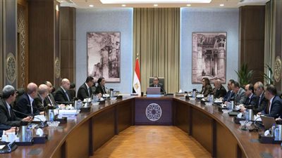 رئيس الوزراء يتابع الموقف التنفيذي للمبادرة الرئاسية 