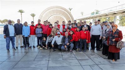 طلاب مدرسة صلاح نافع للتربية الفكرية في زيارة لمكتبة الإسكندرية 