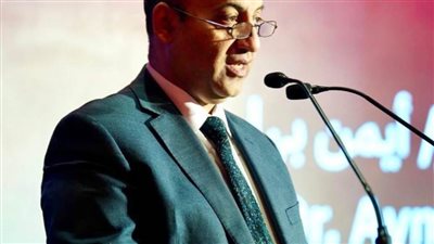 بهاء الدين: الطالب يقضي ٧٠٪ من الدراسة داخل المؤسسة الصناعية