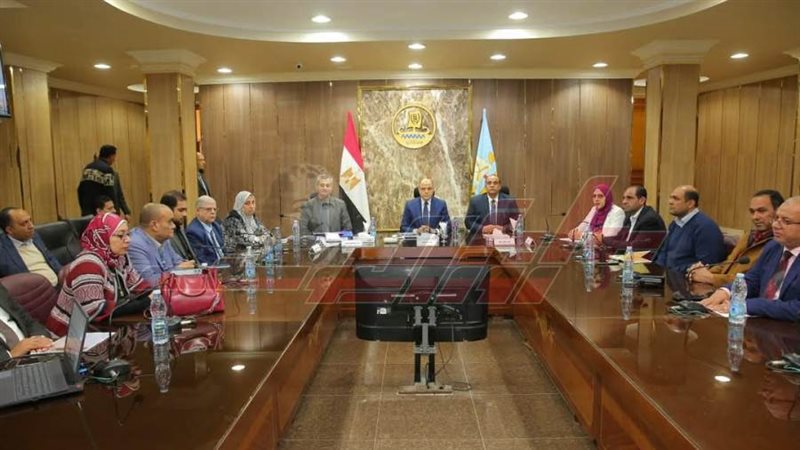 خلال الاجتماع