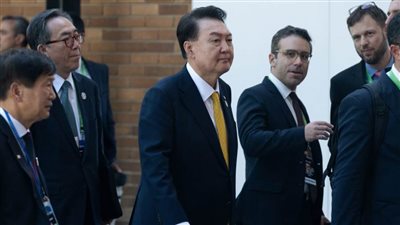 كوريا الجنوبية .. الرئيس يتراجع أمام الضغط الشعبي والبرلمان 