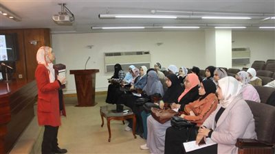 طالبات جامعة الأزهر في ضيافة دار الكتب والوثائق