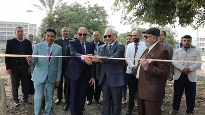 محافظ المنيا ورئيس الجامعة يفتتحان مشروعات زراعية نموذجية بكلية الزراعة
