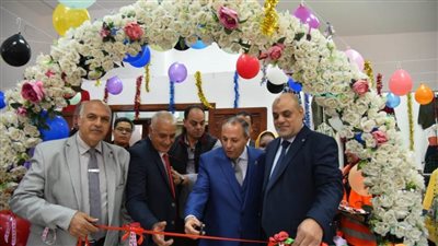 محافظ بورسعيد يفتتح المعرض الشتوي المخصص لتوزيع الملابس على الأسر الأولى بالرعاية