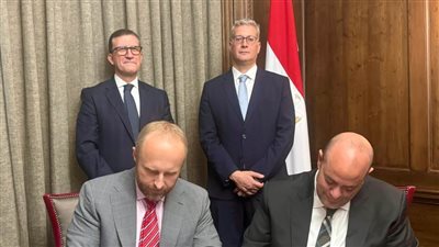 جلسة مباحثات مع مسئولي شركة آتون ريسورسز Aton Resources الكندية وتوقيع خطاب نوايا 