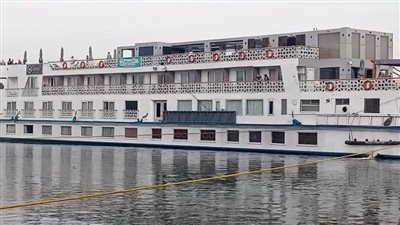 محافظة المنيا تعلن إعادة تعويم الباخرة السياحية “كراون فيجن” 