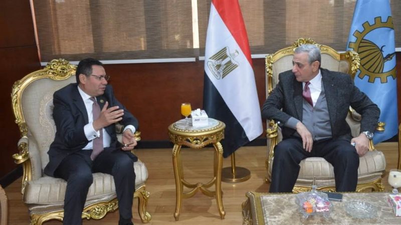 محافظ الغربية خلال