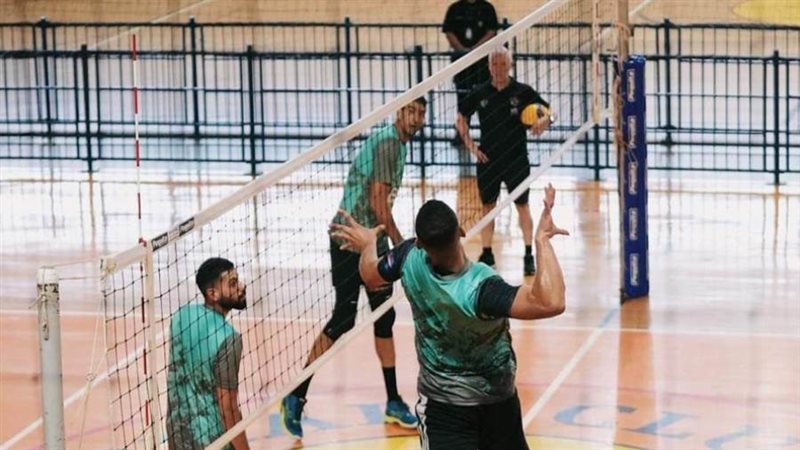 رجال طائرة الأهلي