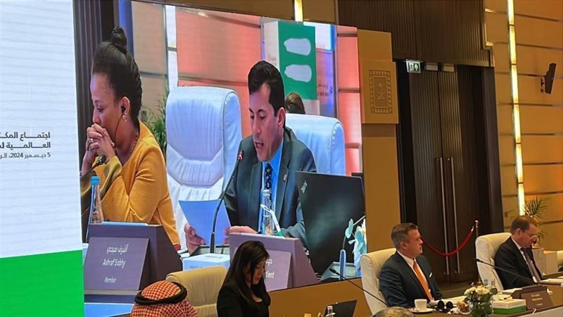 د. أشرف صبحى