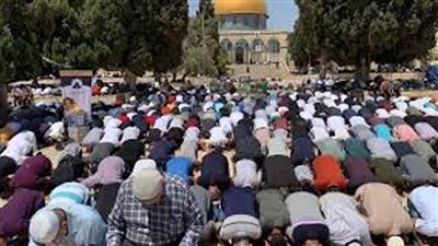 40 ألف فلسطيني يؤدون صلاة الجمعة في المسجد الأقصى