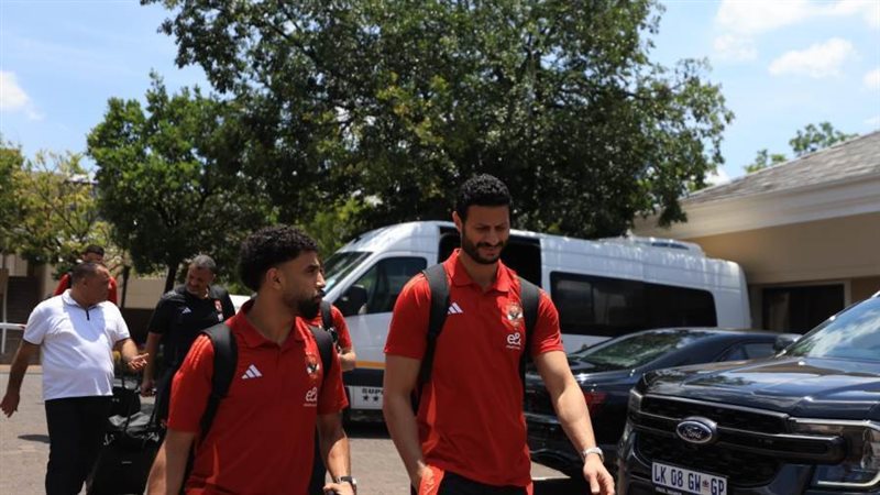 لاعبو الأهلي