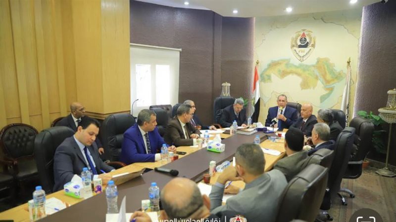 نقيب المحامين أثناء