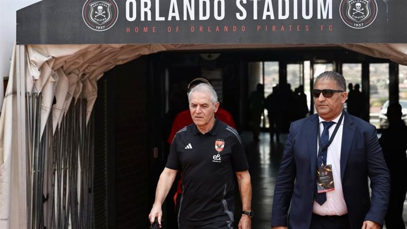 بعثة الأهلي وصلت