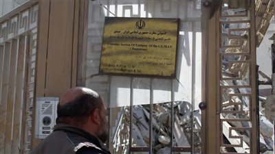 عاجل.. وسائل إعلام رسمية بطهران: مسلحون يقتحمون مقر السفارة الإيرانية في دمشق