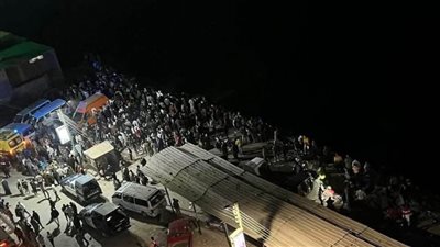 الإنقاذ النهري بأسيوط يكثف جهوده لانتشال ضحايا حادث سقوط ميكروباص بالترعة الإبراهيمية