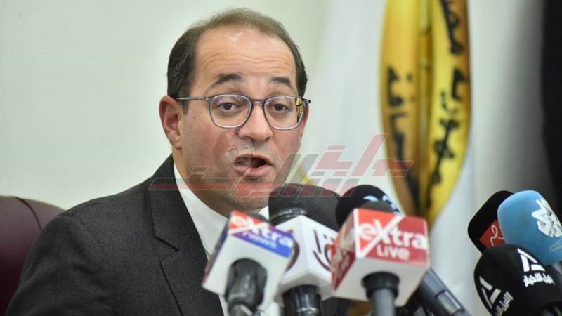 وزير المالية احمد