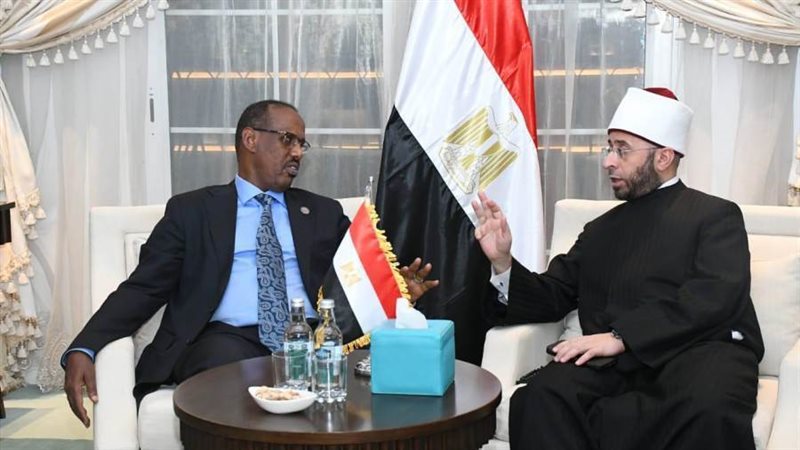 وزير الاوقاف مع نظيره