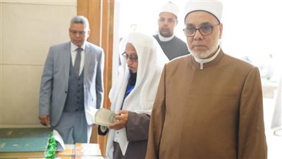 لجنة تحكيم مسابقة القرآن تشيد بإصدارات الشؤون الإسلامية 