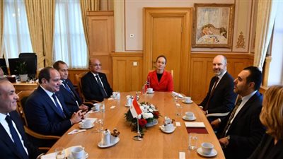 الرئيس السيسي يشارك في عشاء عمل مع كبار مسؤولي الشركات وصناديق الاستثمار النرويجية