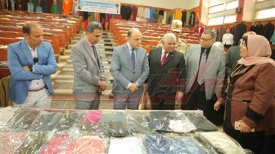 افتتاح معرض التربية النفسية الخيري بالمدرسة الثانوية الزراعية